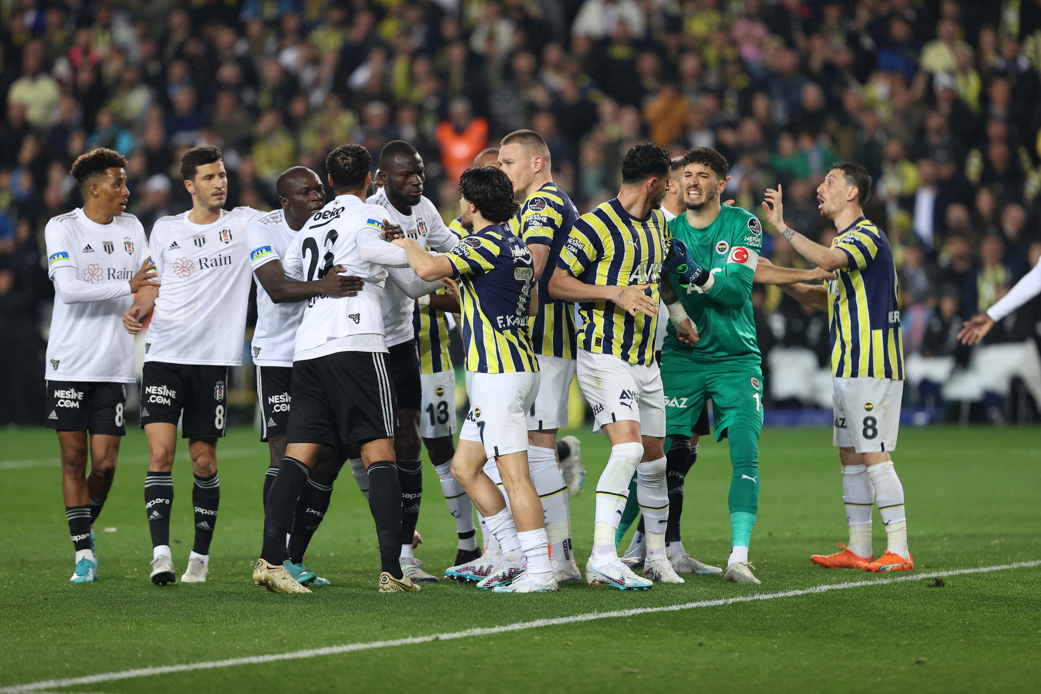 Fenerbahçe’de büyük öfke! Beşiktaş derbisi sonrası...