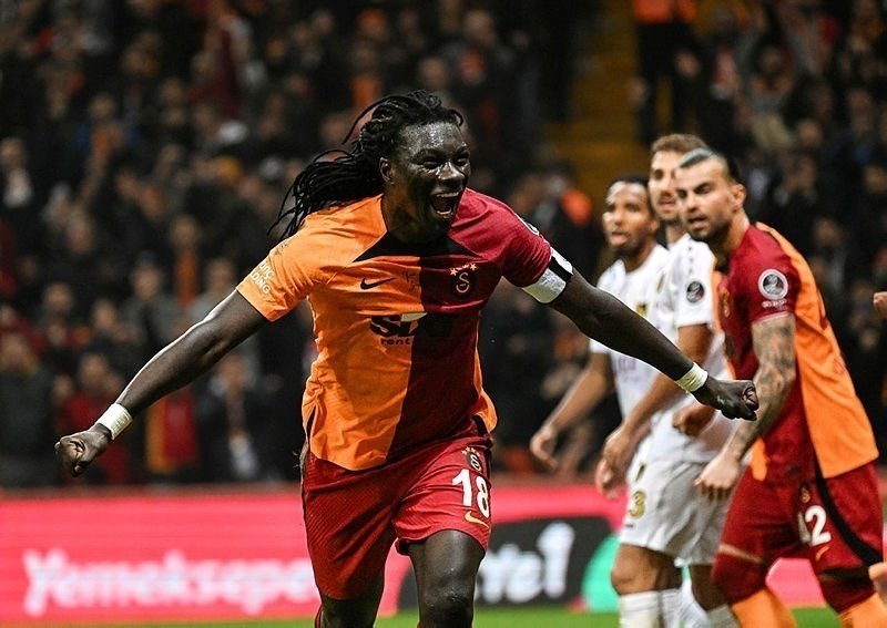Transferde bombalar peş peşe! Galatasaray Şampiyonlar Ligi kadrosu kuruyor