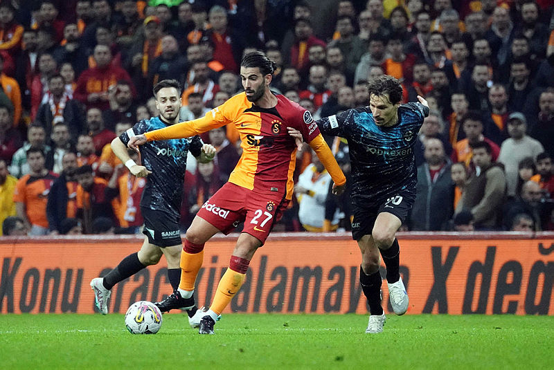 Transferde bombalar peş peşe! Galatasaray Şampiyonlar Ligi kadrosu kuruyor