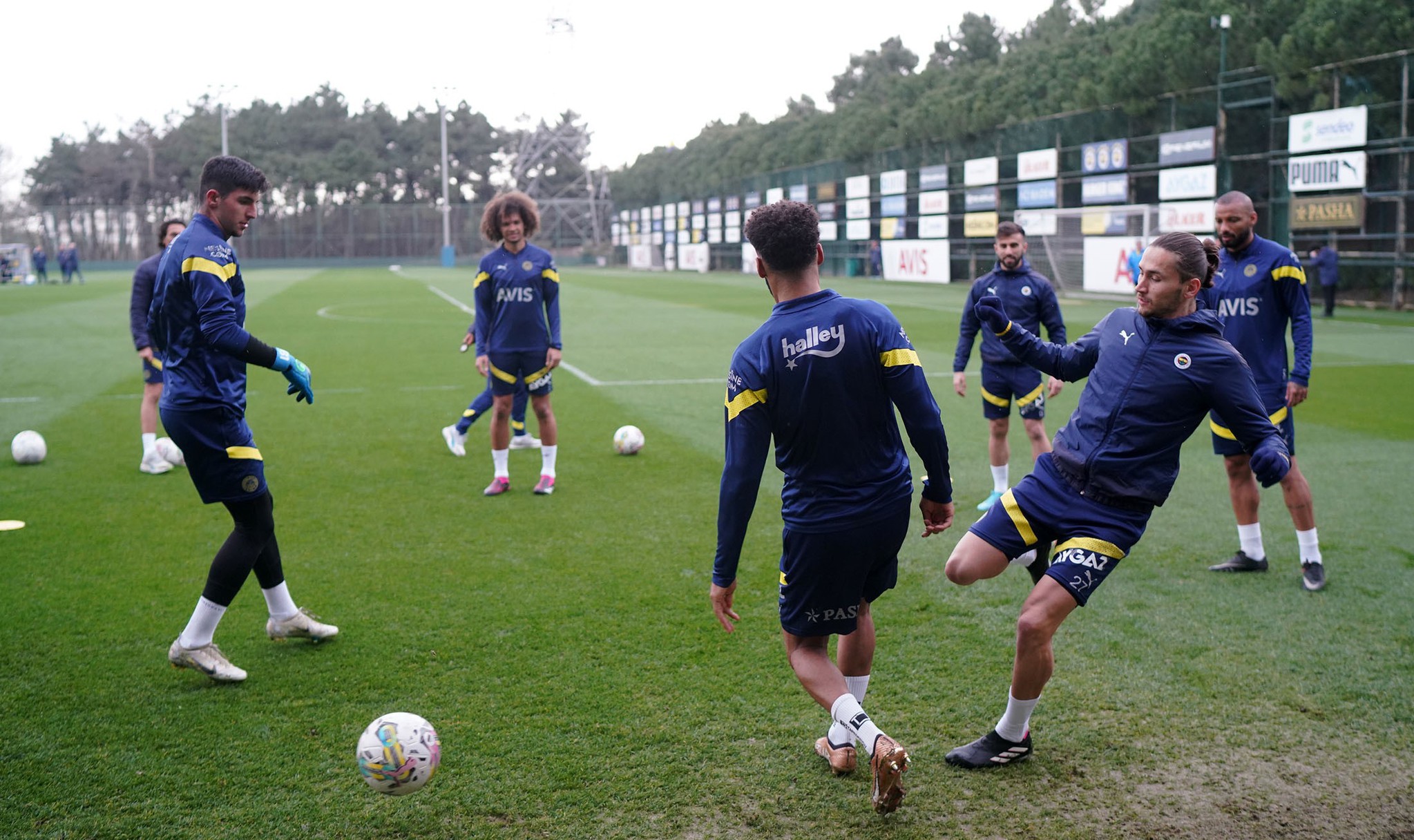 Fenerbahçe’de 3 aylık soğuk savaş! Gerilimin nedenleri...