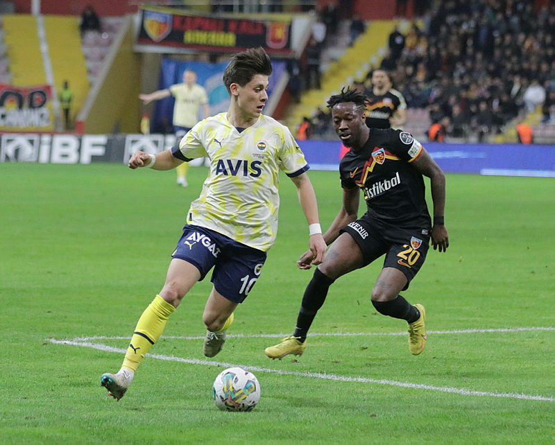 Ezeli rakipler Arda Güler’in peşinde! Türkiye rekoru bir bedel ödenecek