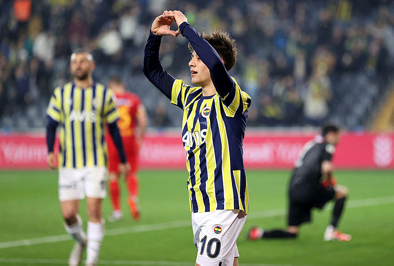 Ezeli rakipler Arda Güler’in peşinde! Türkiye rekoru bir bedel ödenecek