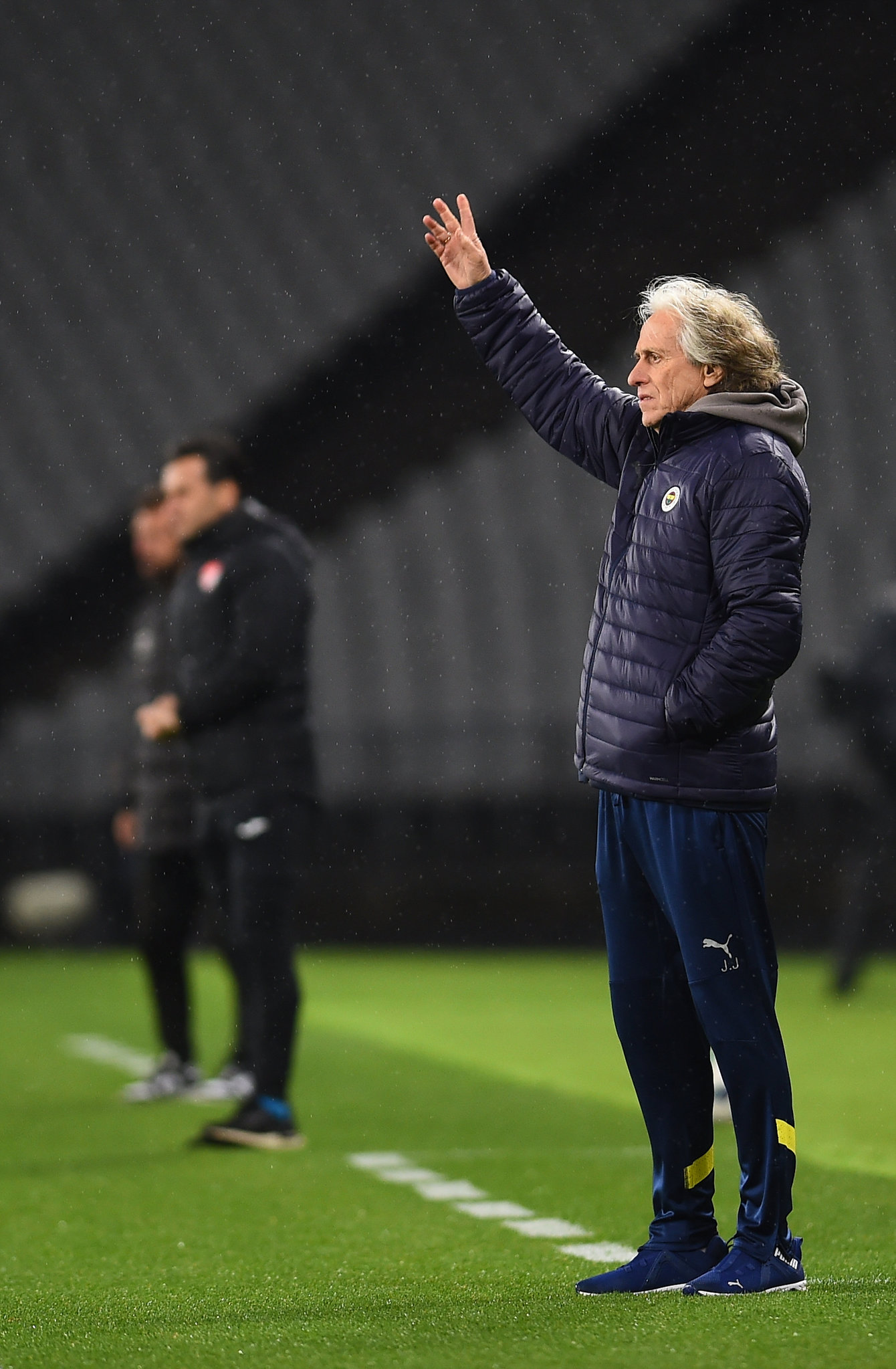 FENERBAHÇE HABERLERİ: Jorge Jesus ile buzlar eridi! İşte kritik zirveden çıkan karar...