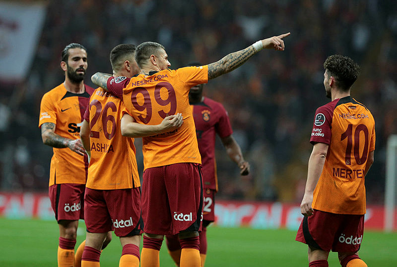 GALATASARAY TRANSFER HABERLERİ: Cimbom’a transferde kötü haber! Mauro Icardi’de 4 rakip birden