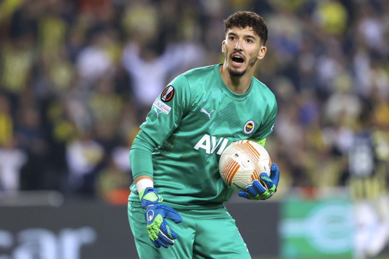 FENERBAHÇE HABERLERİ - F.Bahçe karar aşamasında! Altay Bayındır’ın sakatlığı...
