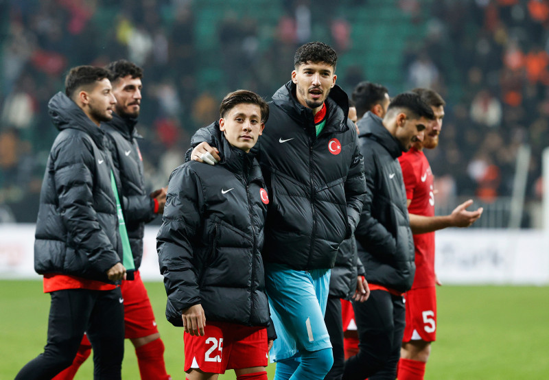 FENERBAHÇE HABERLERİ - F.Bahçe karar aşamasında! Altay Bayındır’ın sakatlığı...