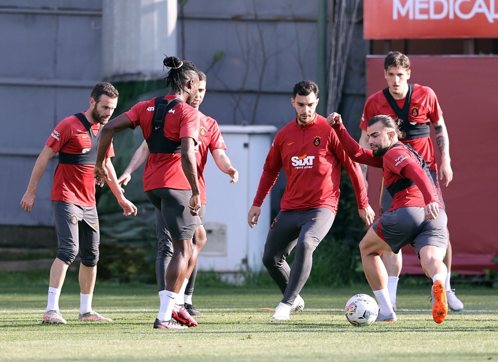 TRANSFER HABERİ: Mourinho’nun göz bebeği Galatasaray’a! Adı hiç duyulmamıştı