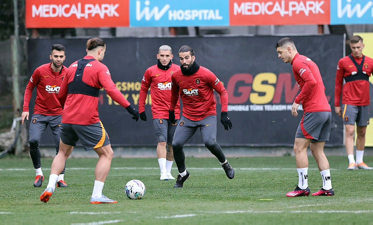 GALATASARAY TRANSFER HABERLERİ: Lucas Torreira’ya Çizme kancası! Gözden çıkarılan rakam...