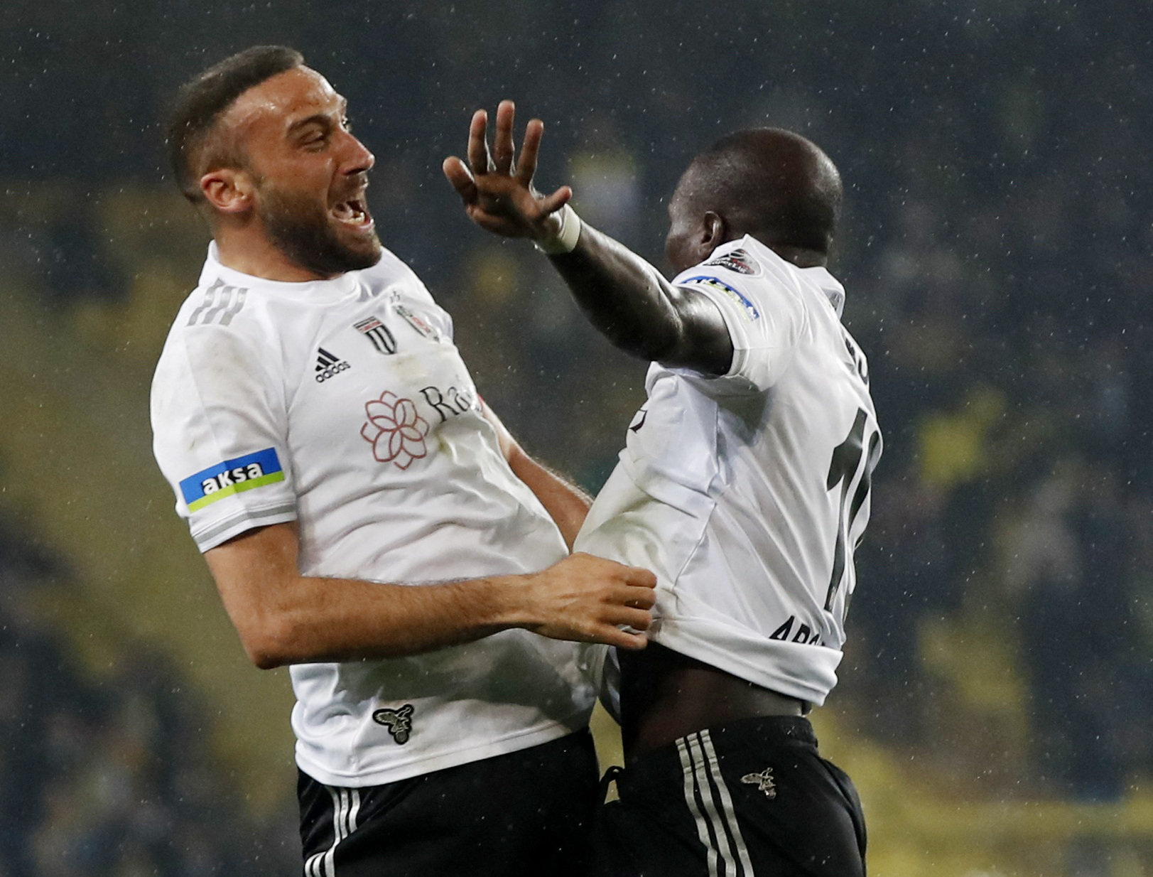 Beşiktaş’ta Cenk Tosun korkusu! Galatasaray...
