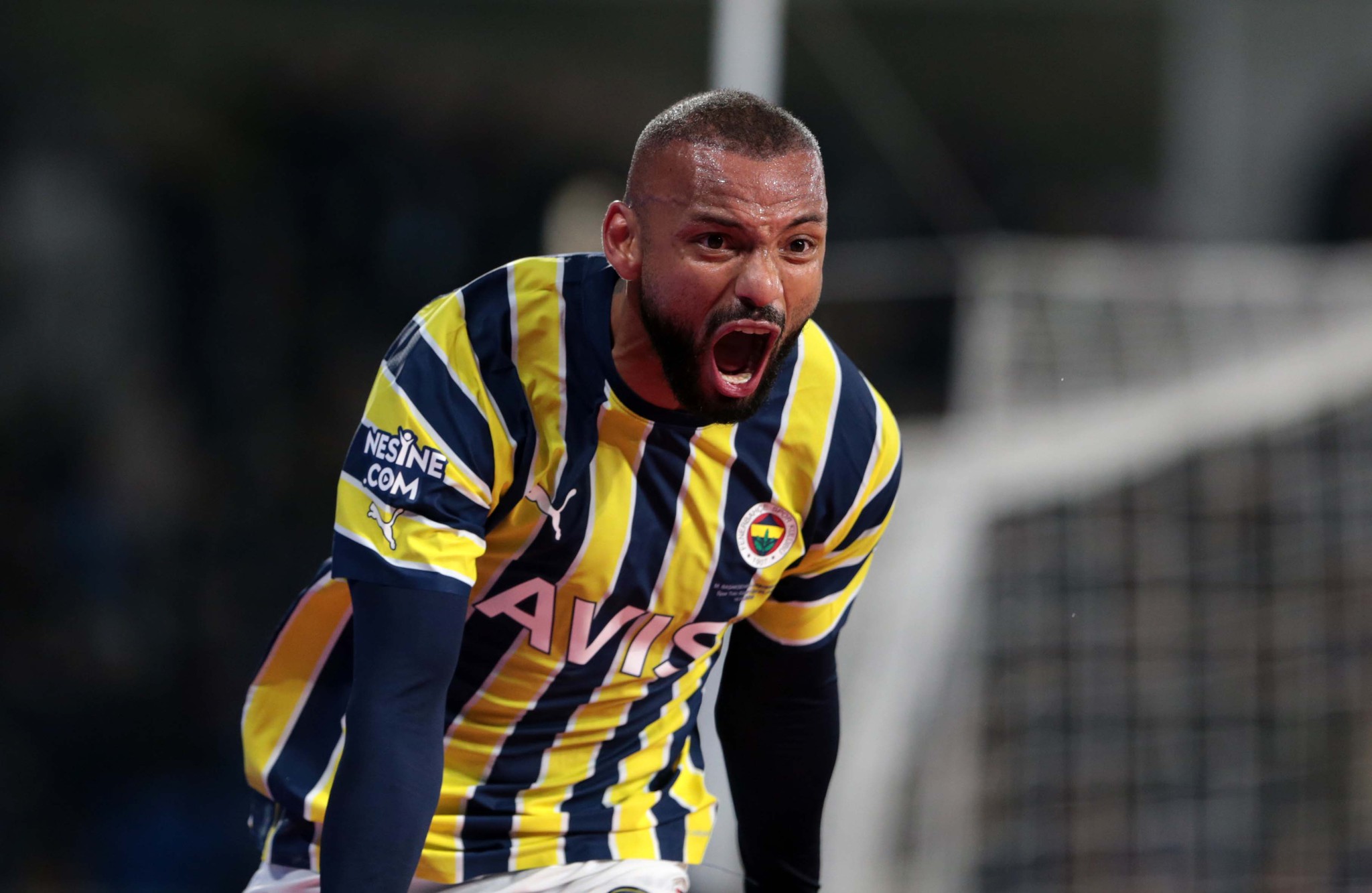 Fenerbahçe’de planlar değişti! Sezon sonu gönderilecekti...