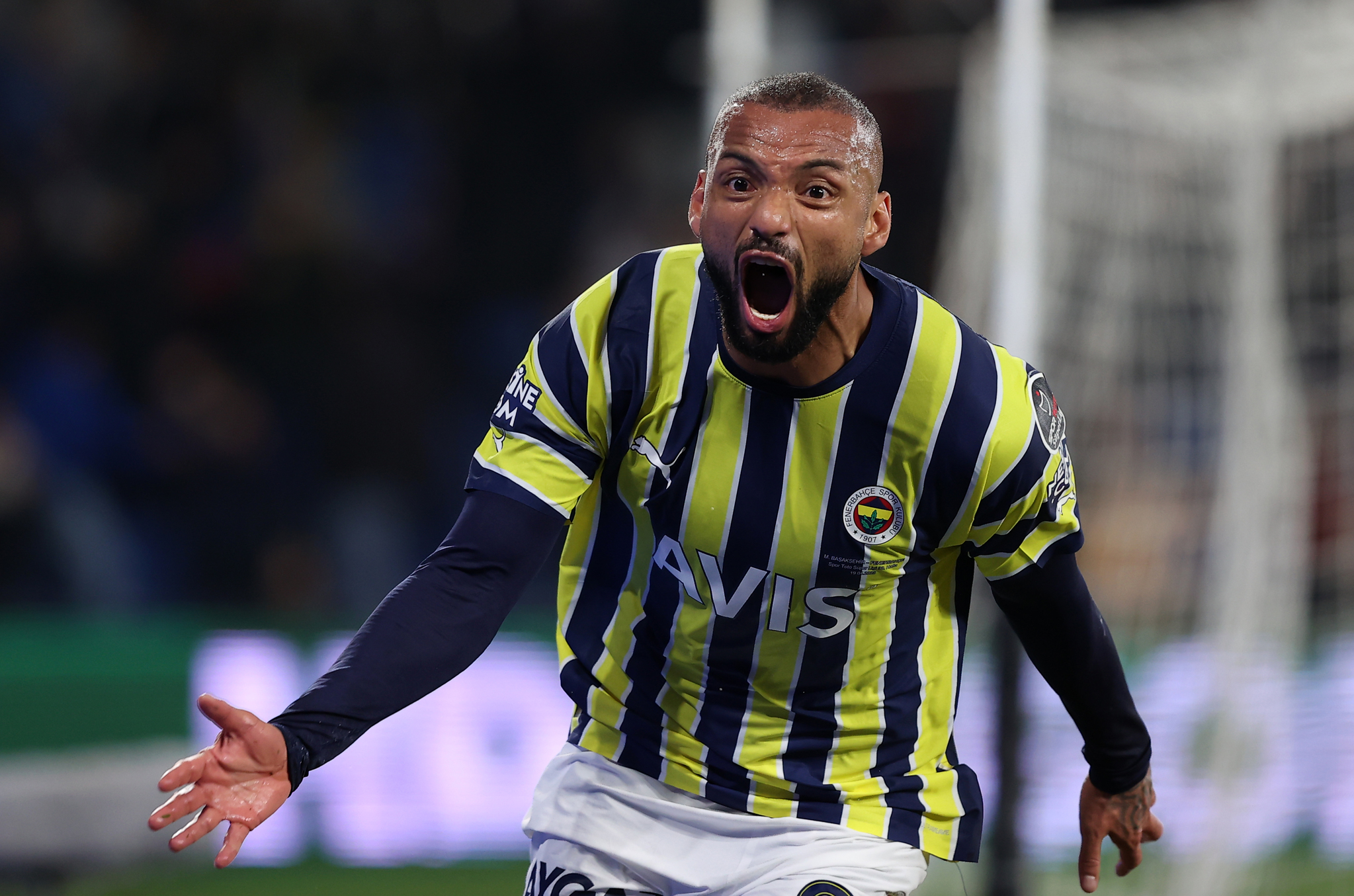 Fenerbahçe’de planlar değişti! Sezon sonu gönderilecekti...