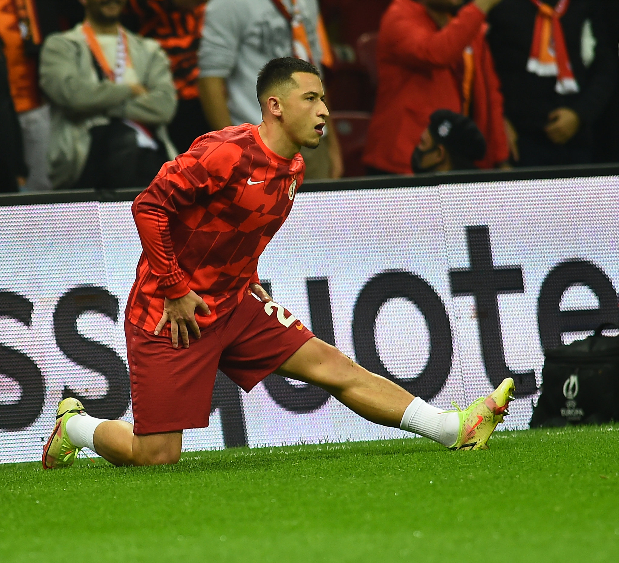 GALATASARAY TRANSFER HABERİ: İtalyanlar Cimbom’un yıldızının peşinde! Transferde De Sanctis detayı