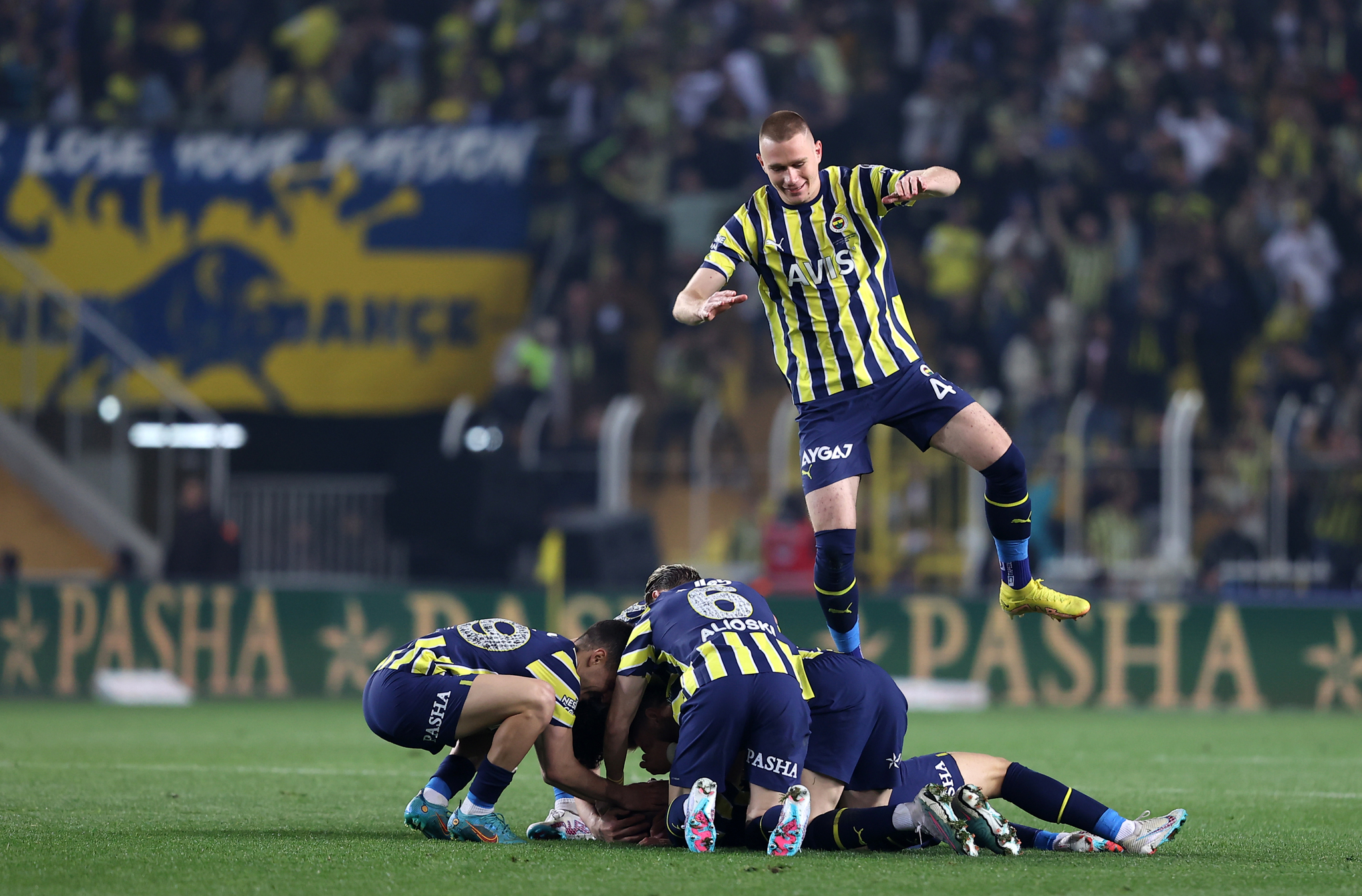 Fenerbahçe’den Galatasaray’a yılın transfer çalımı! Bunu kimse beklemiyordu