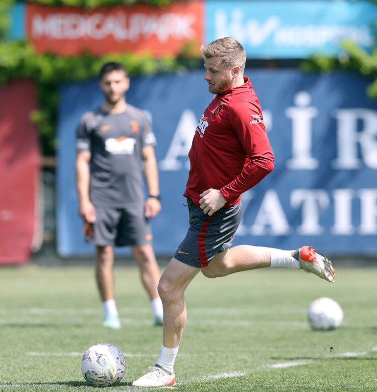 GALATASARAY HABERLERİ - Aslan’ın Beşiktaş derbisi taktiği hazır! Okan Buruk 2 isim arasında kaldı