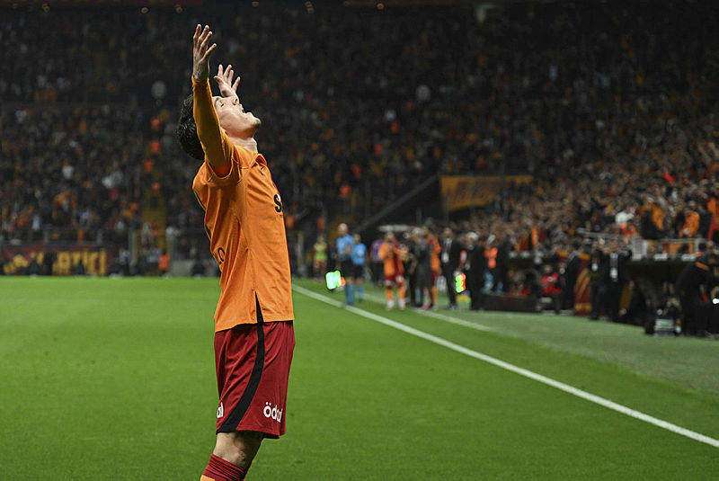 Paolo Maldini Galatasaraylı yıldız için çok ısrarcı! Görüşmeler yapıldı
