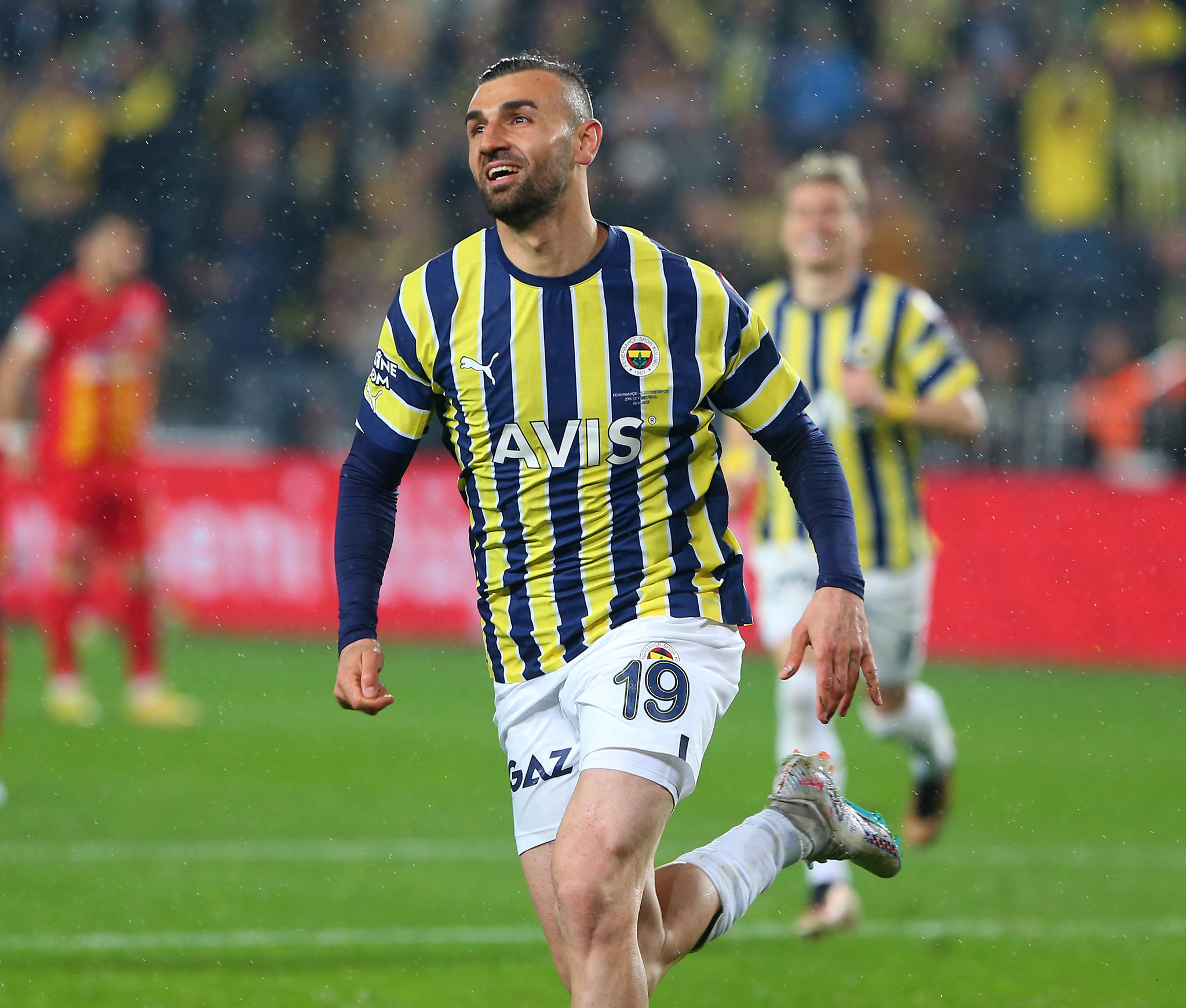 FENERBAHÇE TRANSFER HABERİ: Serdar Dursun’a yeni talip! Sezon sonunda...