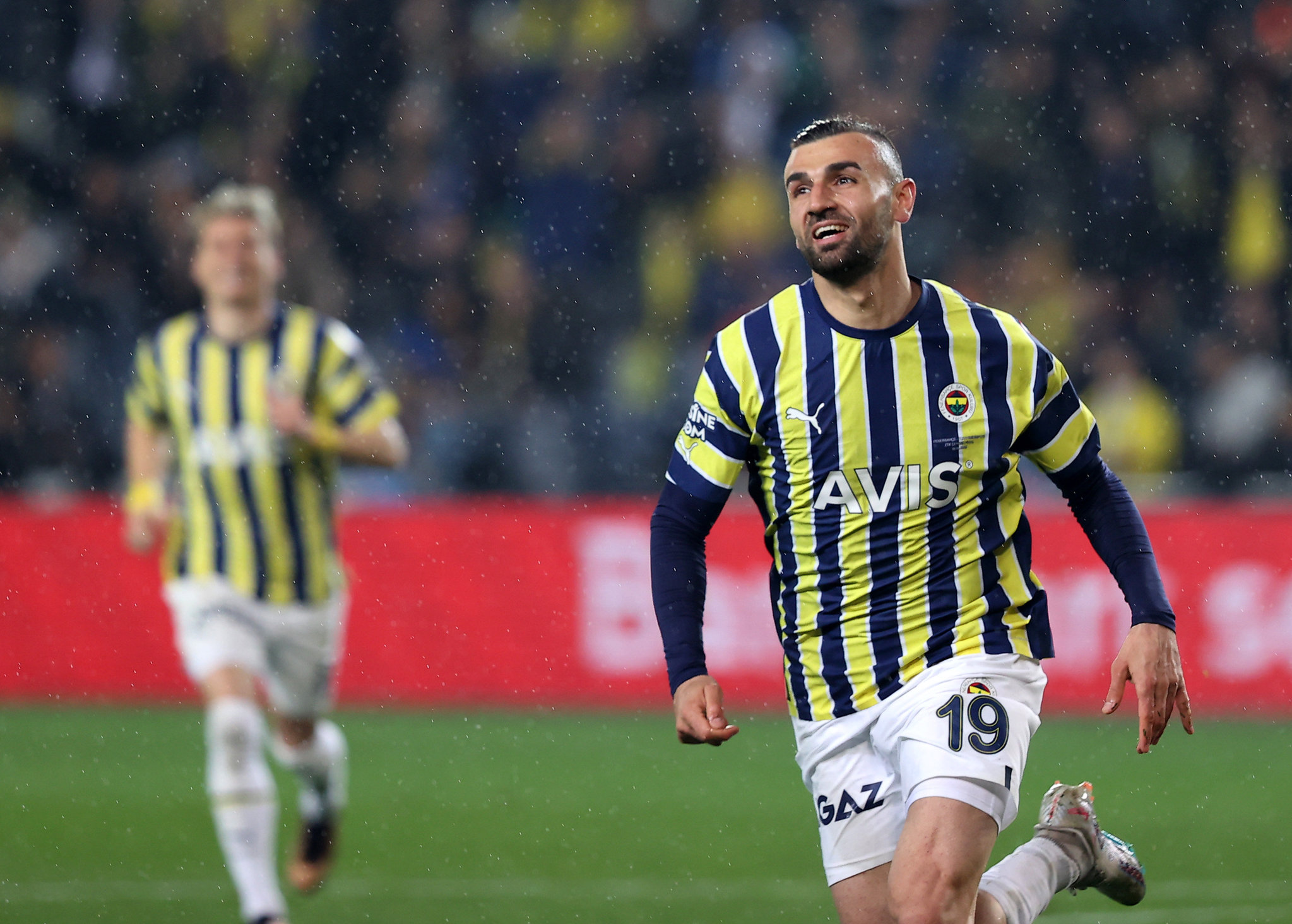 FENERBAHÇE TRANSFER HABERİ: Serdar Dursun’a yeni talip! Sezon sonunda...