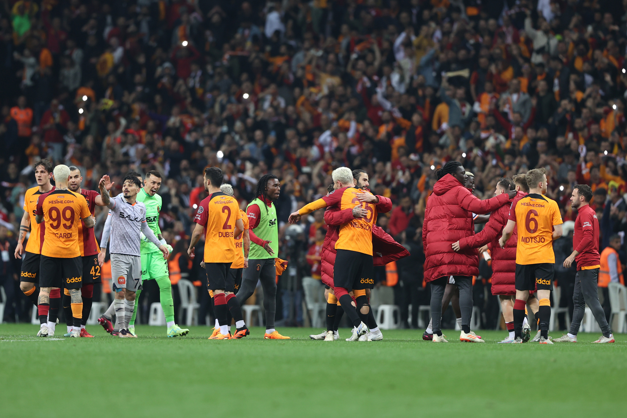 Galatasaray’da sözleşme krizi! Tam 8 futbolcu ve transfer...