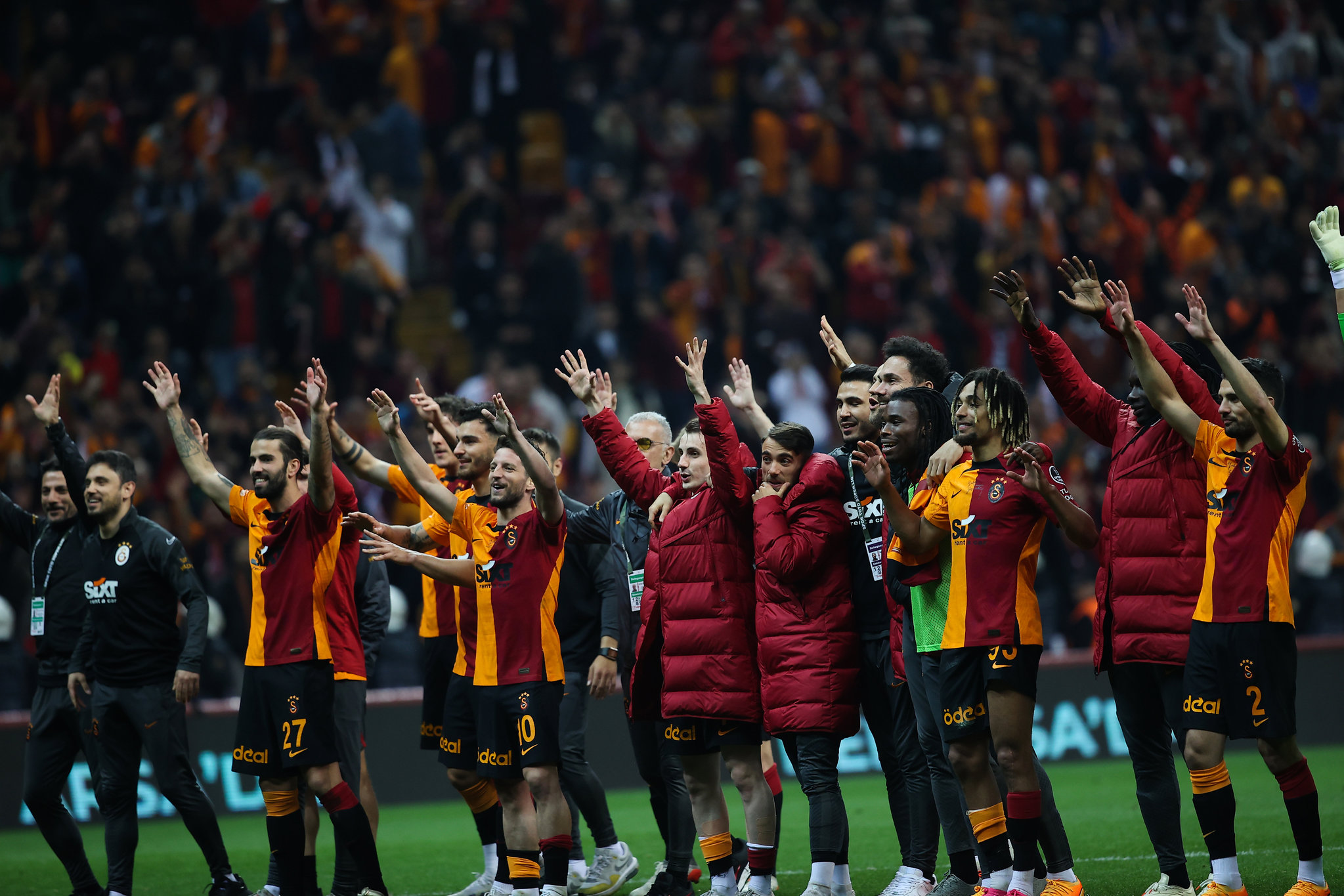 TRANSFER HABERİ: Galatasaray’a kötü haber! Mauro Icardi ’zorunlu olarak’ ayrılıyor