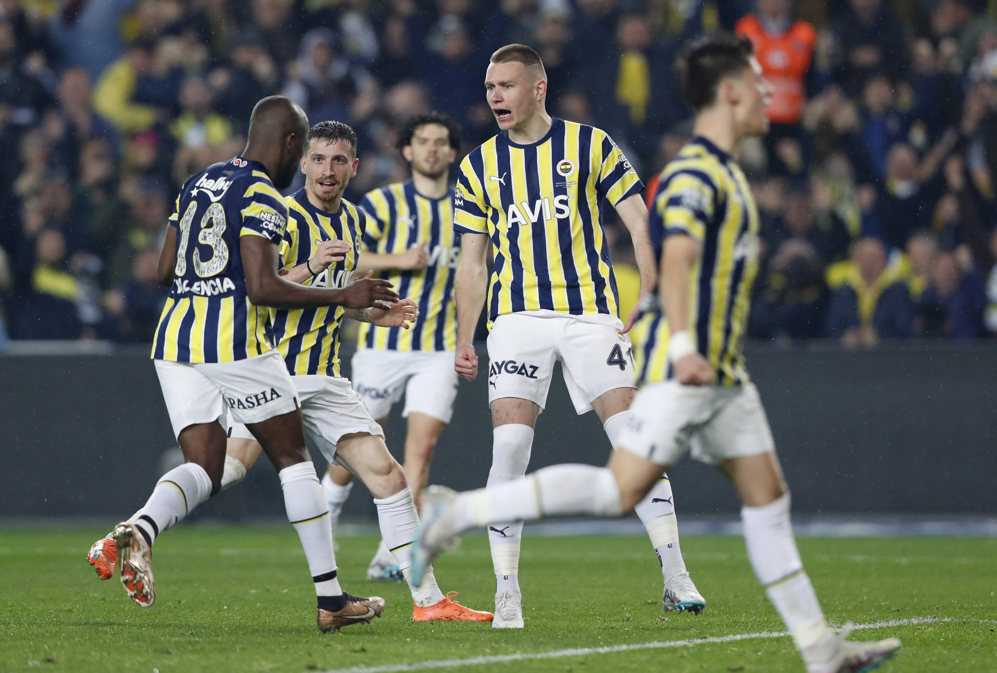 Böyle transfer Türkiye’ye gelmedi! İşte Fenerbahçe’nin yeni golcüsü