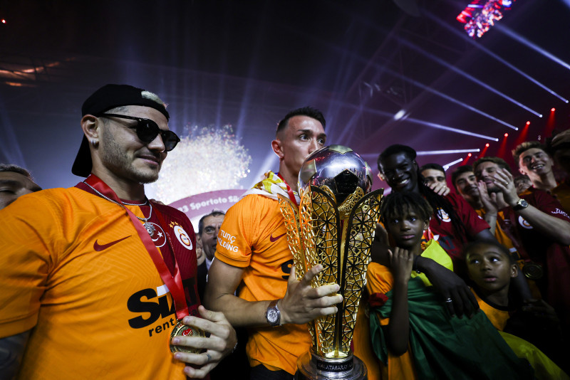 GALATASARAY HABERLERİ - Cimbom’a müjde! Dünya yıldızı takımından ayrılıyor