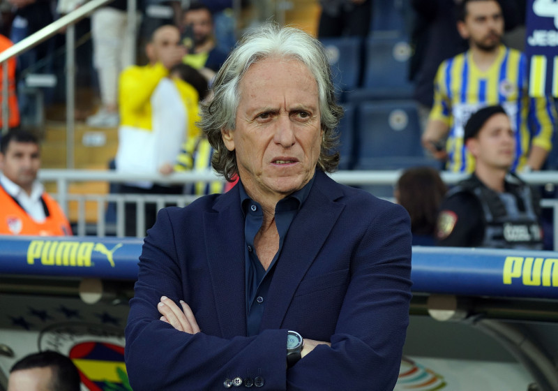 Fenerbahçe Teknik Direktörü Jorge Jesus geleceği hakkına konuştu! Kararımı başkana ilettim