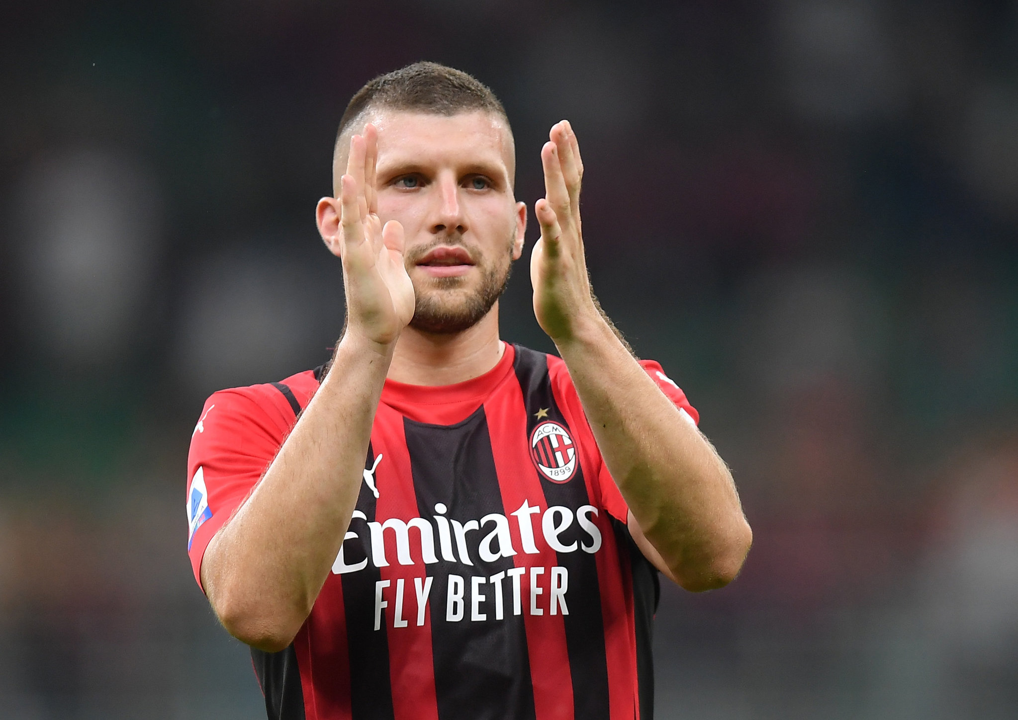 🦅 Beşiktaş, Milan'dan Ante Rebic'i bonservisiyle kadrosuna katıyor.. ⏳ 📎  TRT Spor ---- #anterebic #rebic #besiktas #beşiktaş #acmilan…