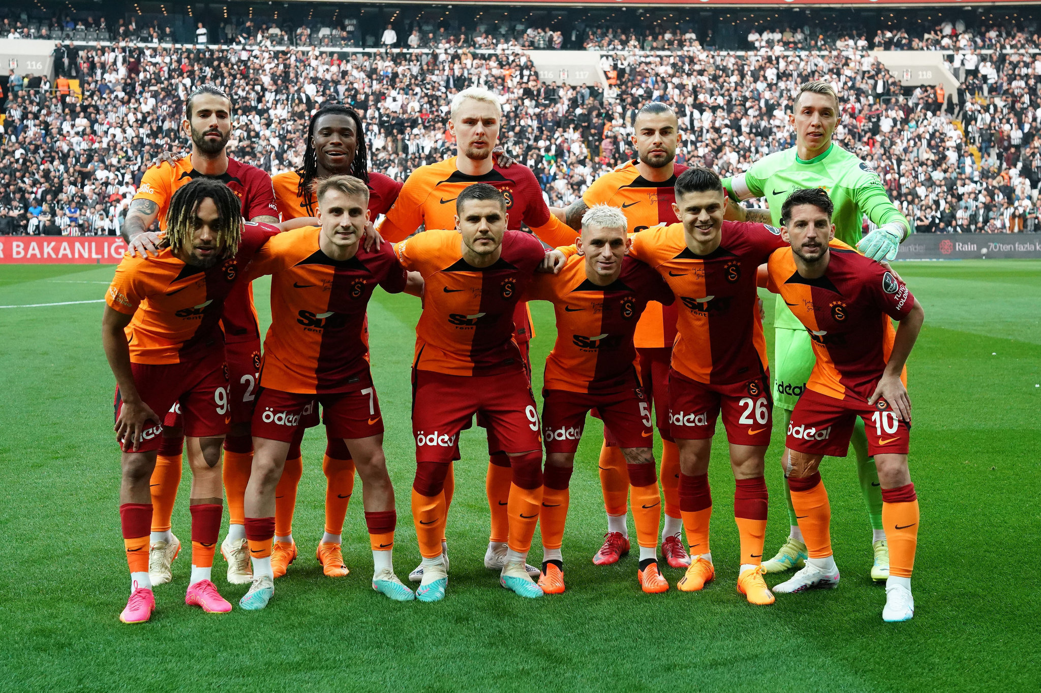 Beşiktaş ve Galatasaray’ın transfer savaşı! O yıldızı istiyorlar