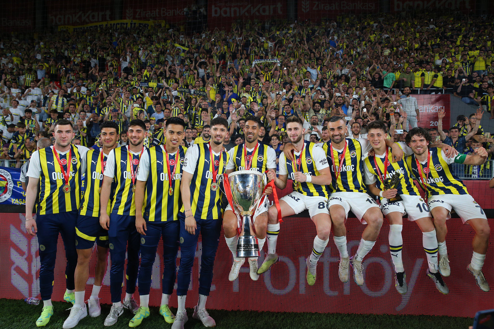 TRANSFER HABERİ: Galatasaray dev bonservise satmıştı! Şimdi Fenerbahçe’ye imza atıyor