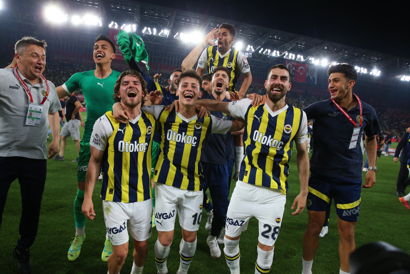 TRANSFER HABERİ - Fenerbahçe transferde vites yükseltti! Edin Dzeko’dan sonra...