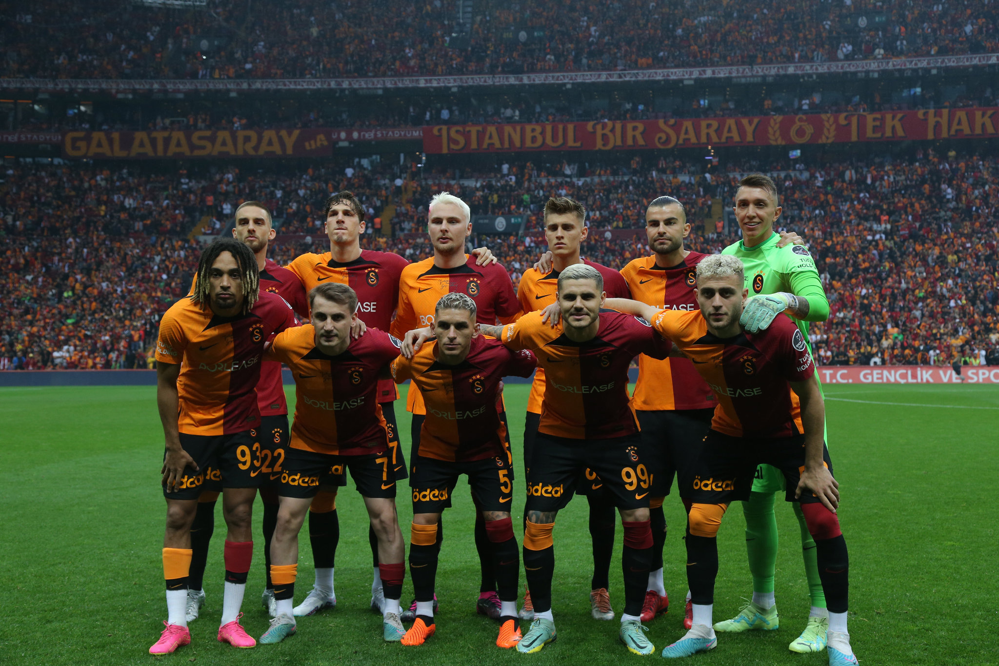 TRANSFER HABERİ: Galatasaray’a 40 milyon Euro’luk yıldız! Menajeriyle görüşüldü