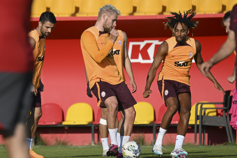 TRANSFER HABERİ - Galatasaray bombayı patlatıyor! Paris’i resmen İstanbul’a taşıyacak