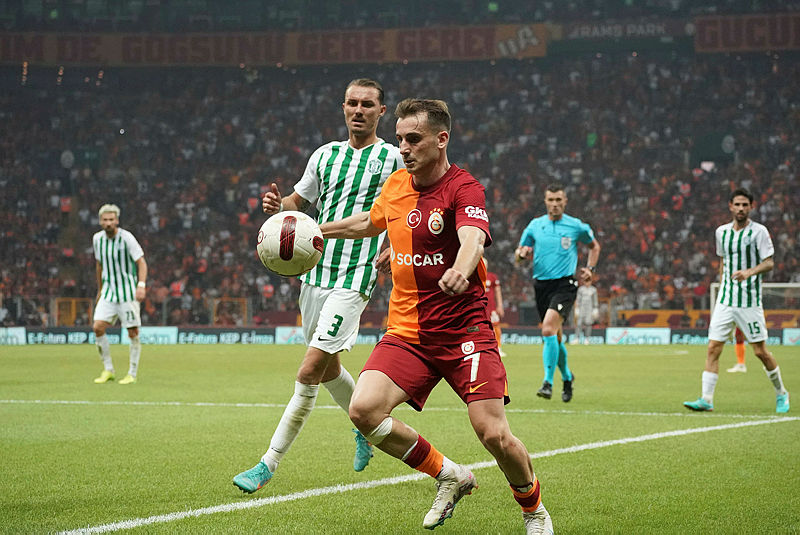 Fenerbahçe’ye bir çalım daha! Galatasaray transferde durmuyor