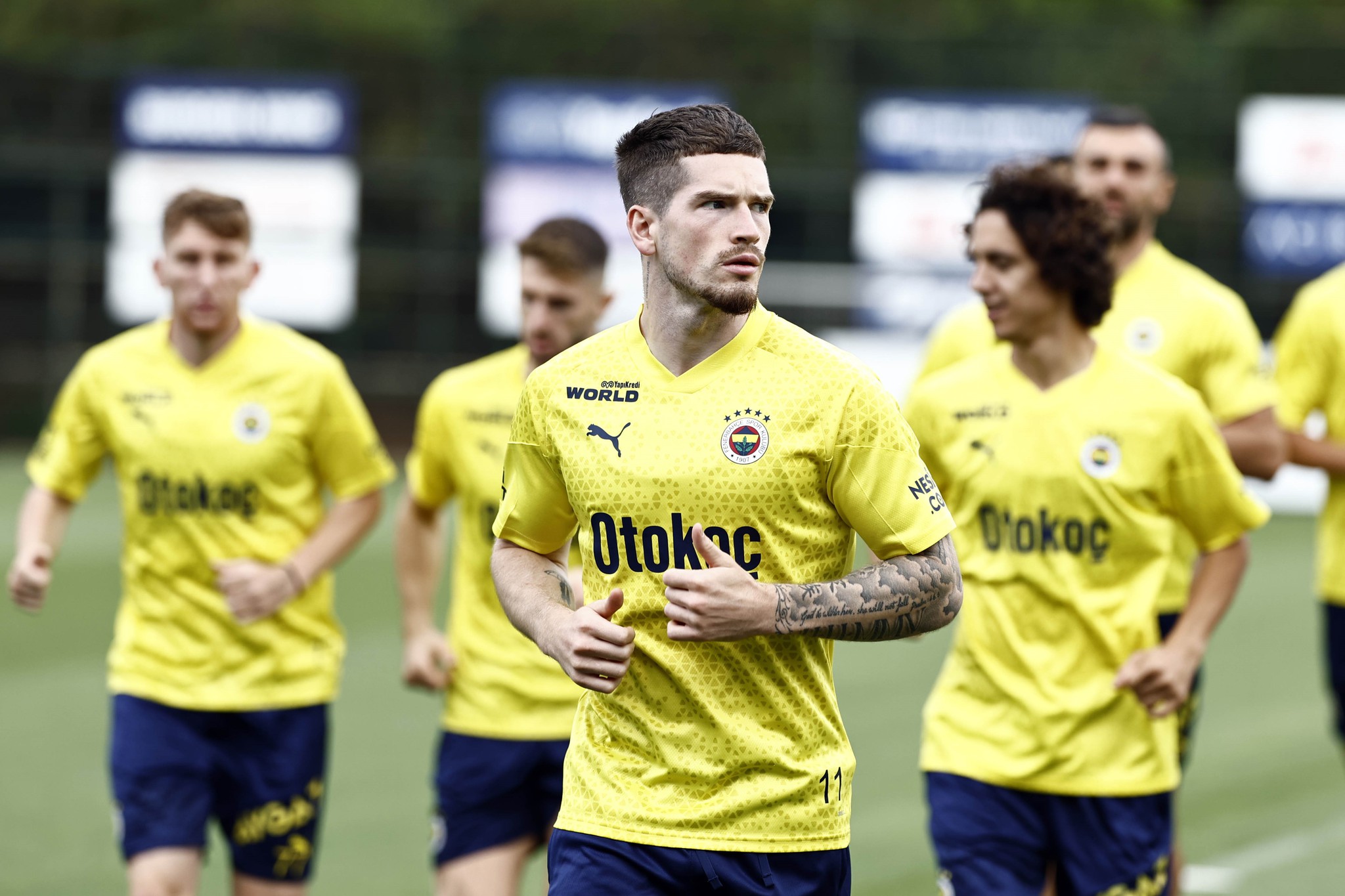TRANSFER HABERİ: Fenerbahçe’ye Nijeryalı orta saha! İşte İngiliz kulübüne yapılan teklif