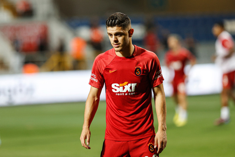 GALATASARAY TRANSFER HABERLERİ: Okan Buruk özellikle istemişti! Cimbom’un Milot Rashica ısrarı