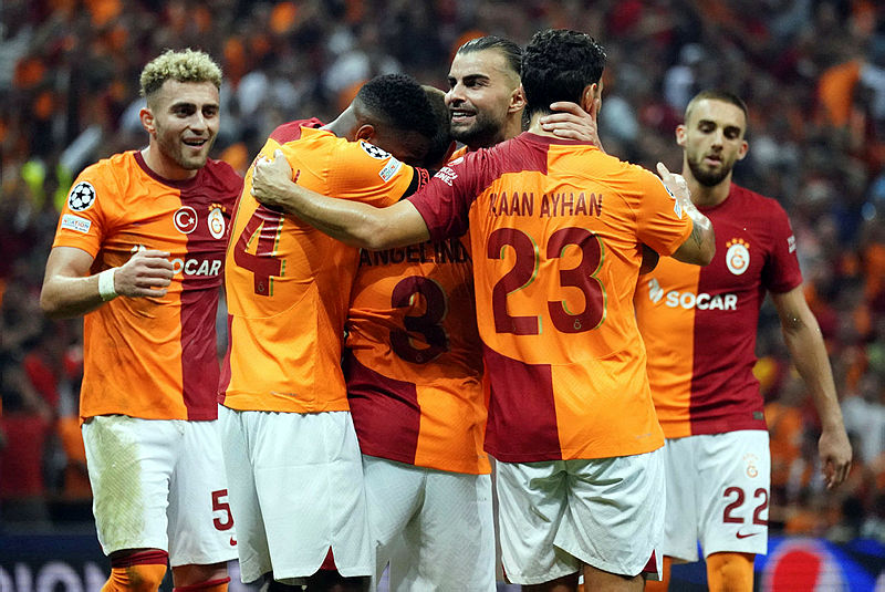 Galatasaray’da transfer belirsizliği! Şampiyonlar Ligi listesine son gün