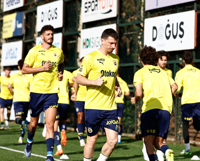 TRANSFER HABERİ - Avrupa devleri peşinde! Fenerbahçe yıldız isimde ısrarcı
