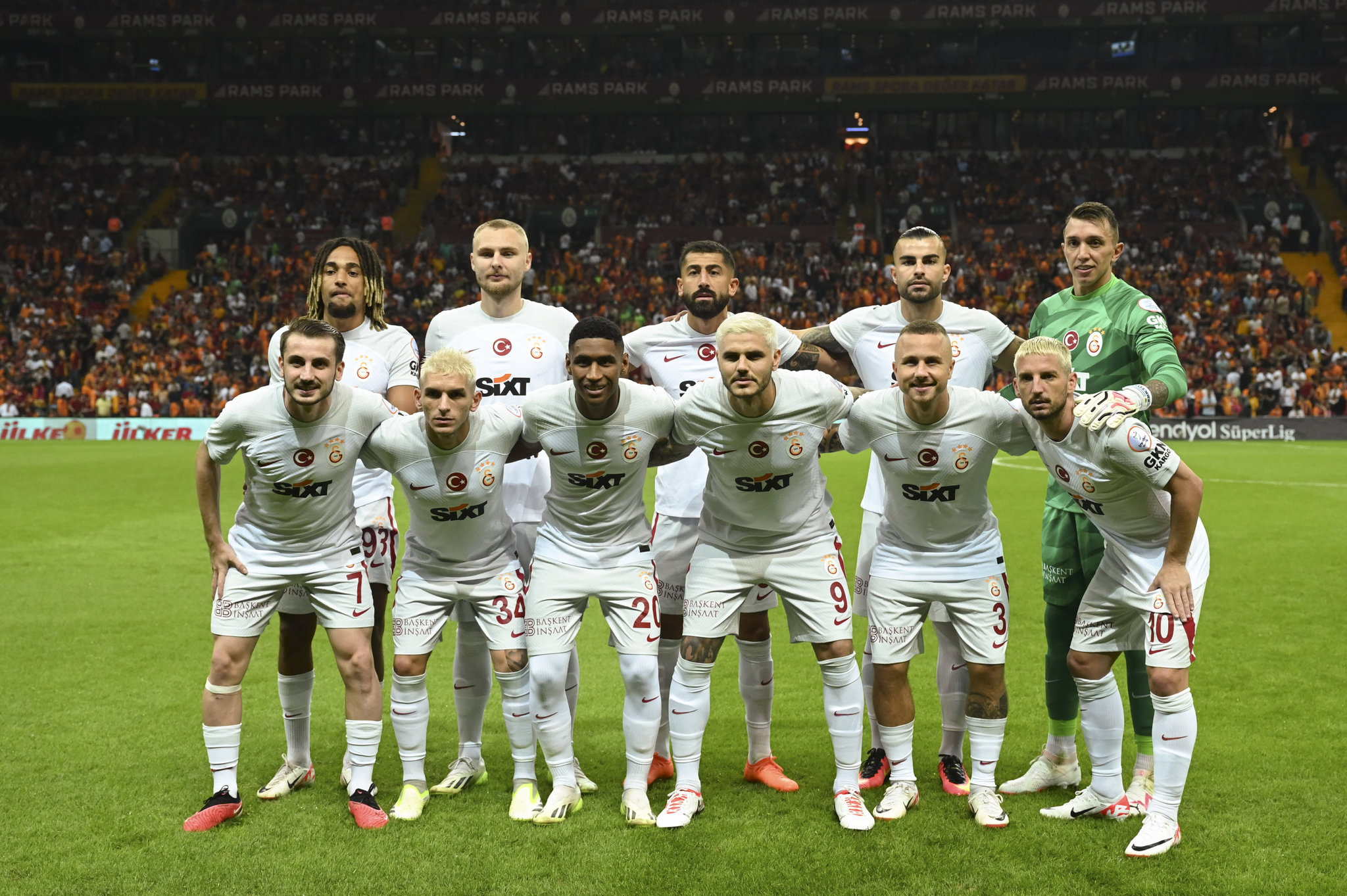Galatasaray’da futbolculara dev prim! Yönetim kesenin ağzını açtı