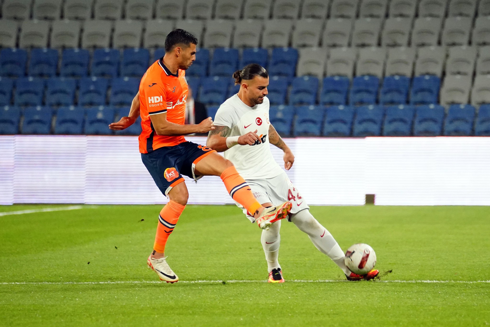 Başakşehir - Galatasaray maçını spor yazarları değerlendirdi