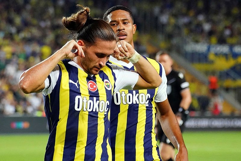 FENERBAHÇE TRANSFER HABERLERİ: İsmail Kartal biletlerini kesti! F.Bahçe’de 6 ayrılık birden