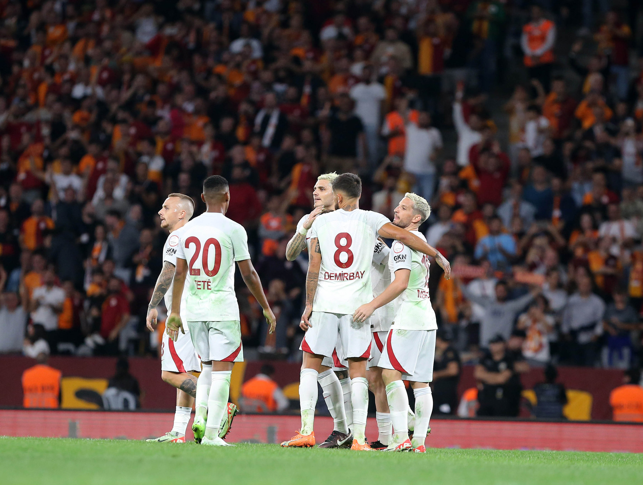 Galatasaray’da Okan Buruk’un planı belli oldu! Kasım ayında...