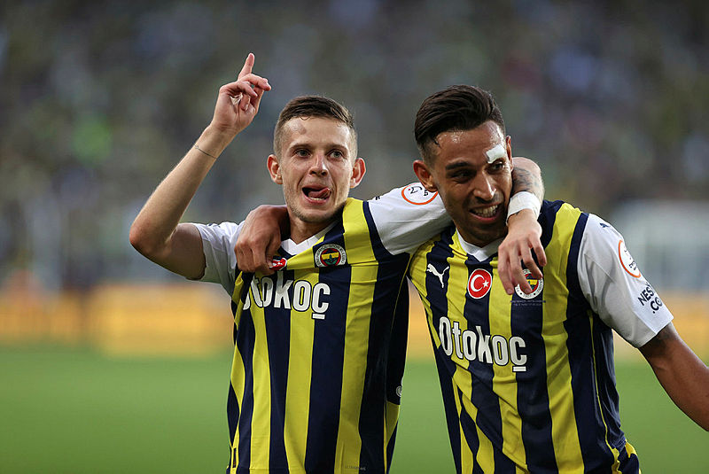 Fenerbahçe’den Szymanski kararı! Polonyalı yıldız için dev bonservis