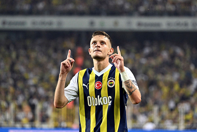 Fenerbahçe’den Szymanski kararı! Polonyalı yıldız için dev bonservis