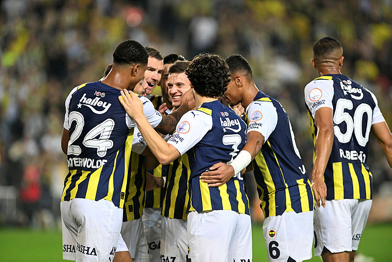 Fenerbahçe’den Szymanski kararı! Polonyalı yıldız için dev bonservis