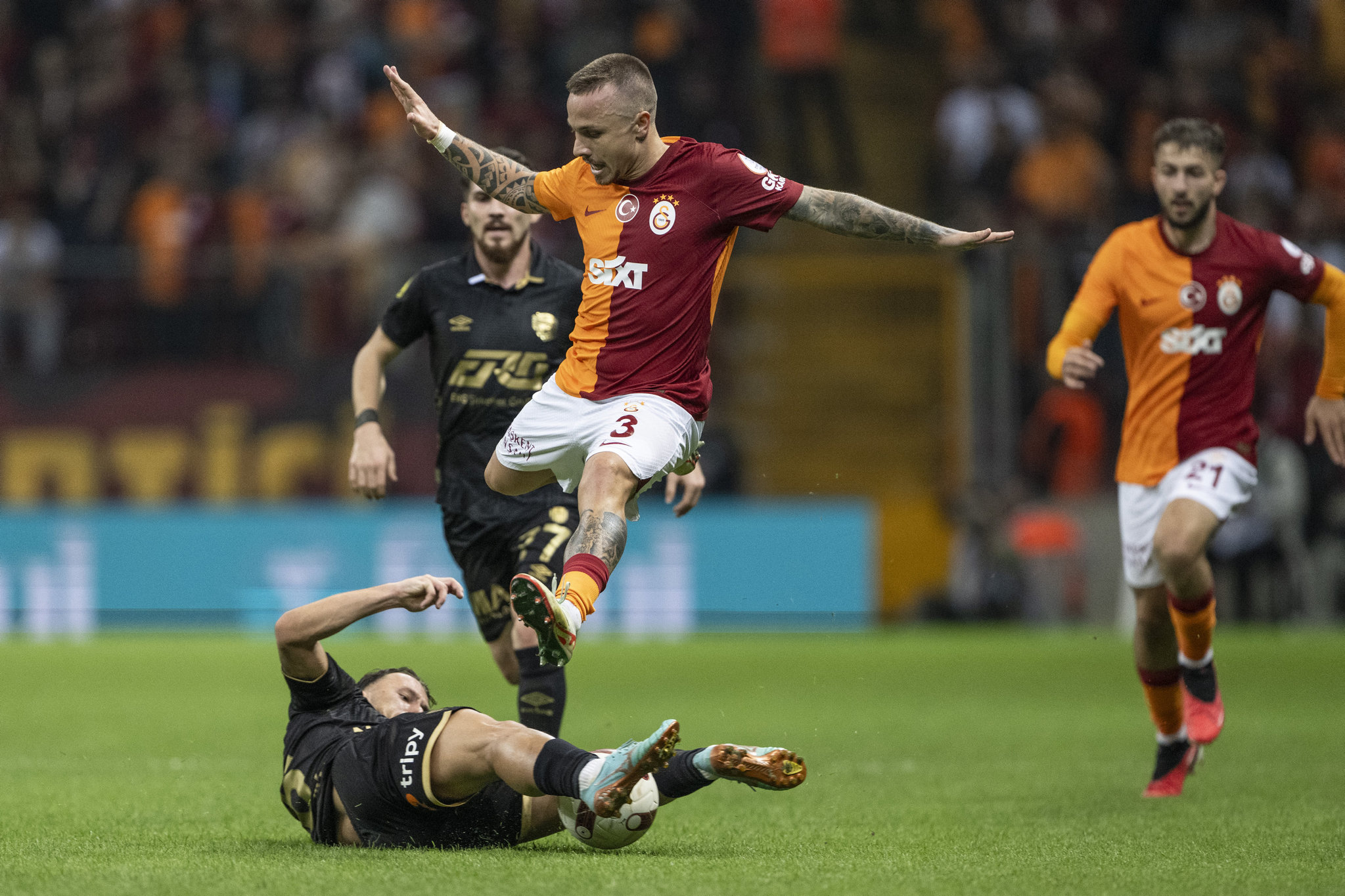 Manchester United’ı devirdi transferde hedefler yükseldi! İşte Galatasaray’ın yeni gözdesi
