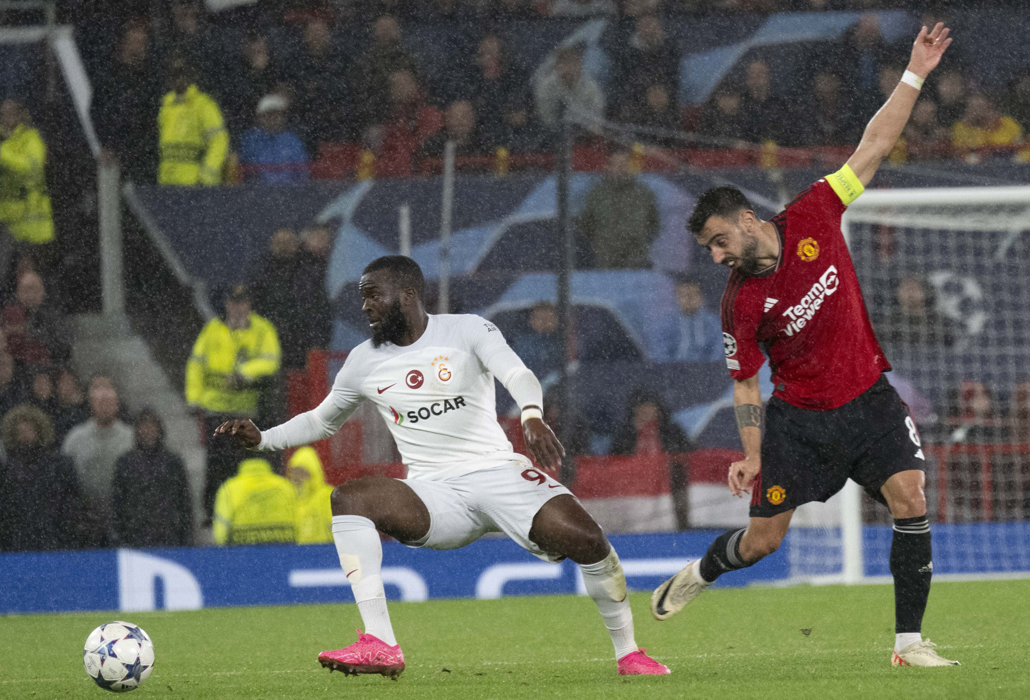 Manchester United’ı devirdi transferde hedefler yükseldi! İşte Galatasaray’ın yeni gözdesi