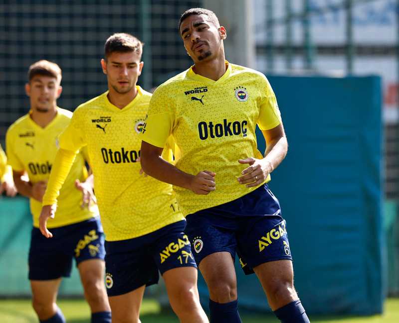 Fenerbahçe Teknik Direktörü İsmail Kartal açıkladı! Devre arasında kimler takımdan ayrılacak?