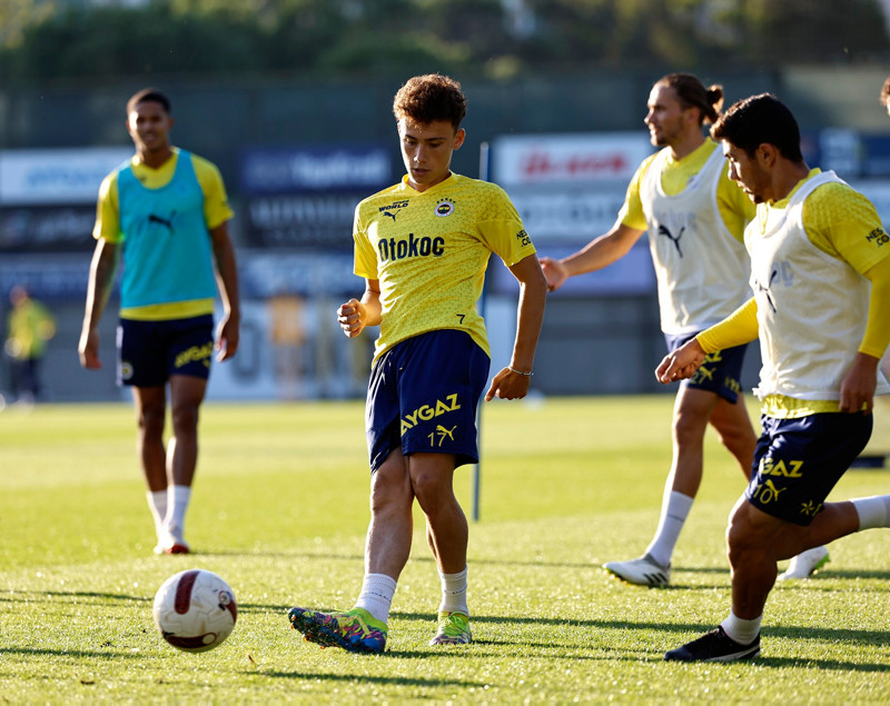 Fenerbahçe Teknik Direktörü İsmail Kartal açıkladı! Devre arasında kimler takımdan ayrılacak?