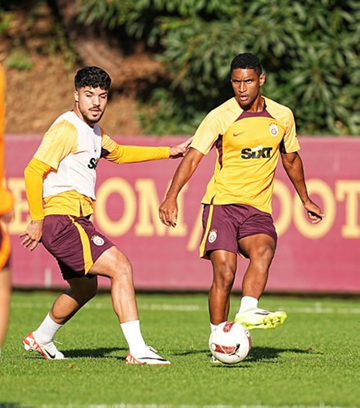 Galatasaray’da ayrılık kapıda! Ocak ayında transferini istiyor