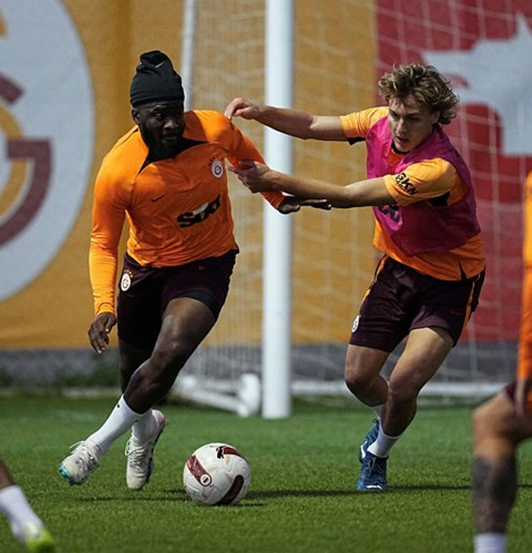 Galatasaray’da ayrılık kapıda! Ocak ayında transferini istiyor